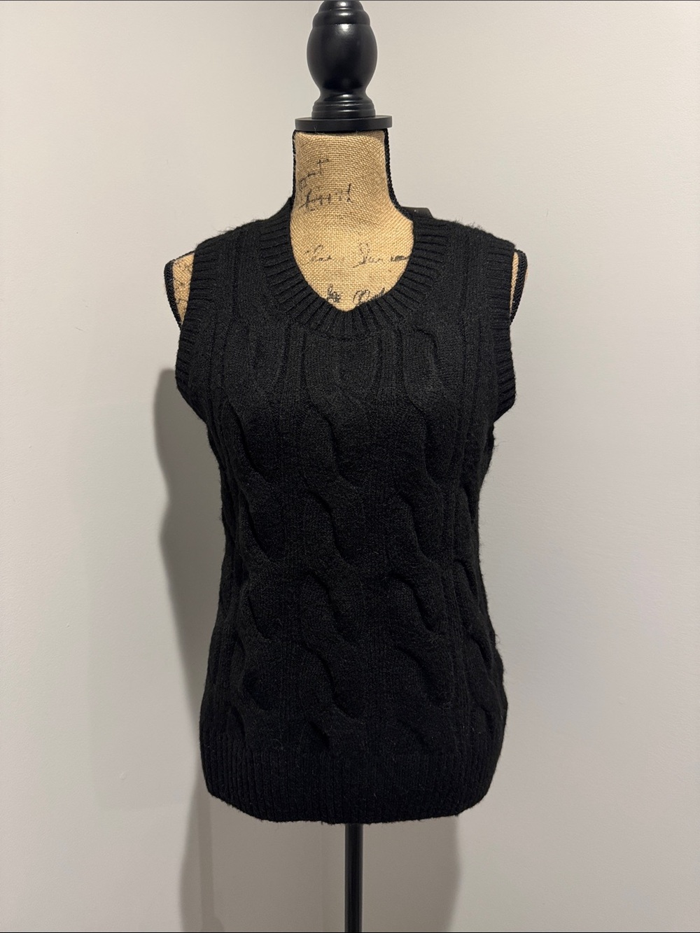 NWT Torrid Black Cable-Knit Sleeveless Crewneck Sweater Vest